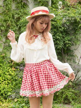 LIZ LISA Strawberry Gingham sukapan skirt w/bow